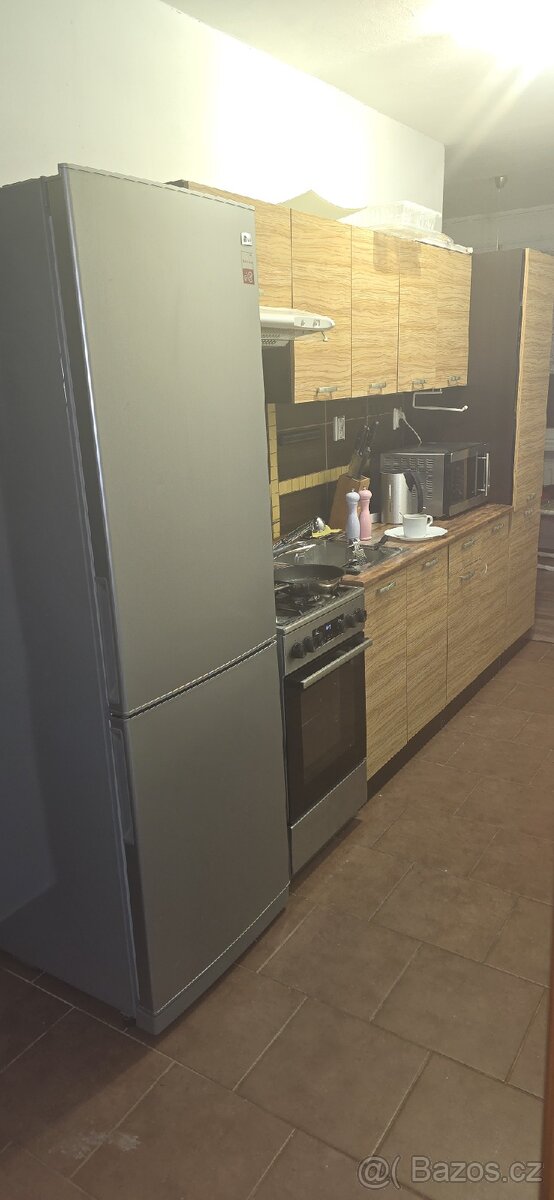 SPOLUBYDLENI LOUNY - 2