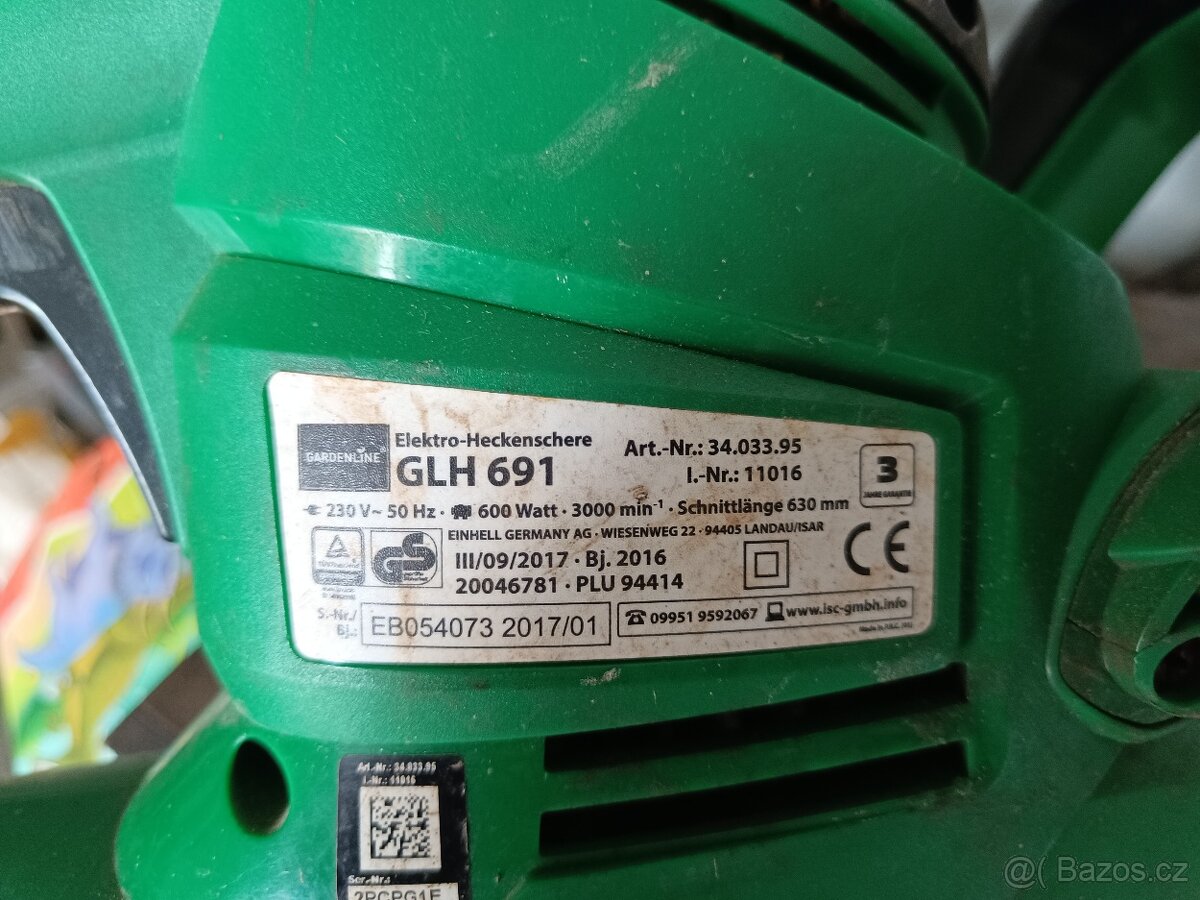 Nůžky na živý plot - 2