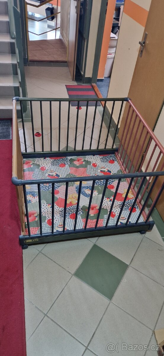 Dĕtská ohrádka - 2