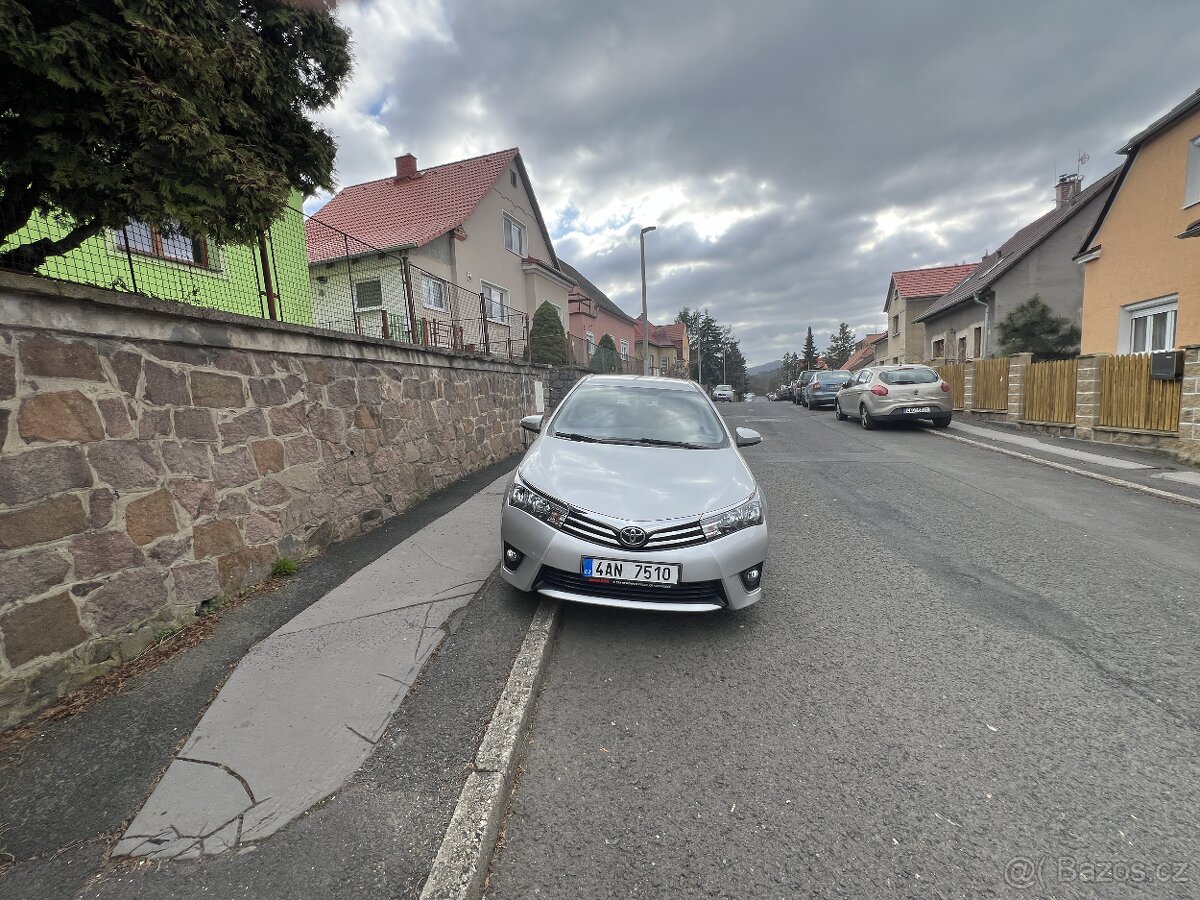 Toyota Corola servisní kniha - 2