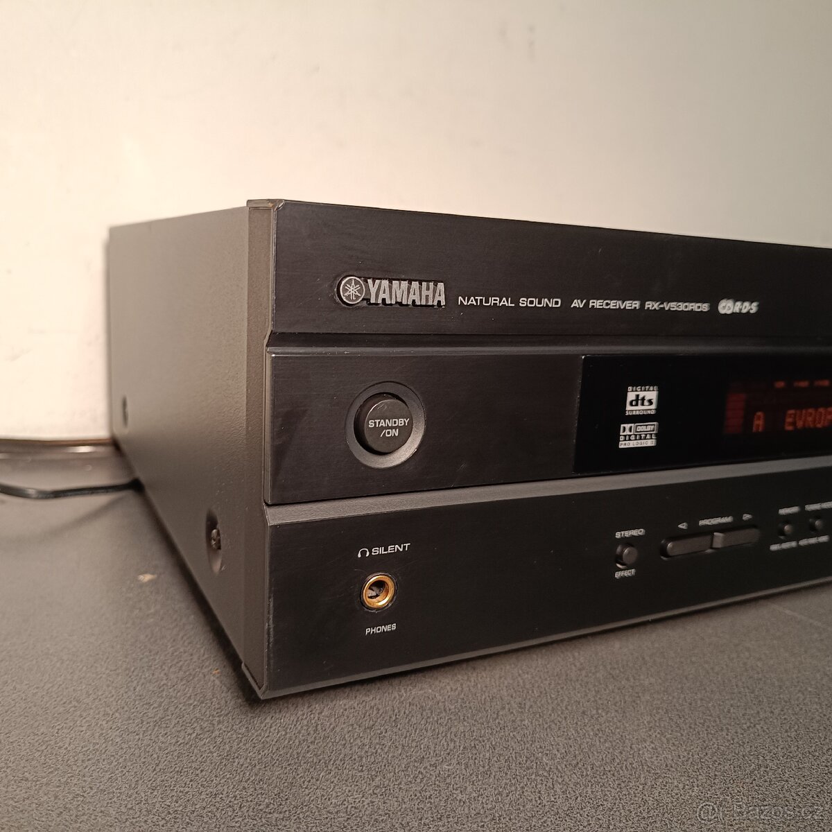YAMAHA RX-V530RDS - 2