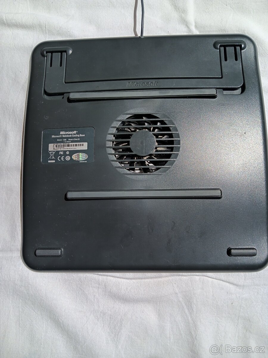 Chladič pod notebook - 2