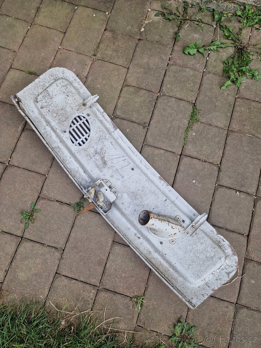 Přední maska trabant - 2