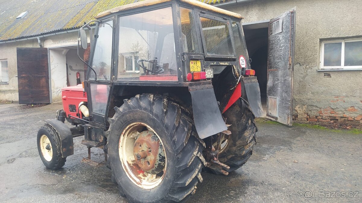 Traktor Z 6911 - 2