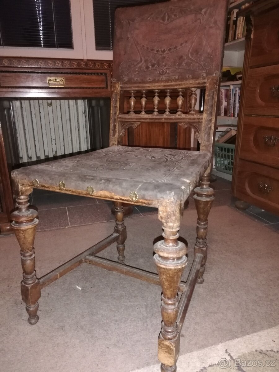 Starožitná židle - 2