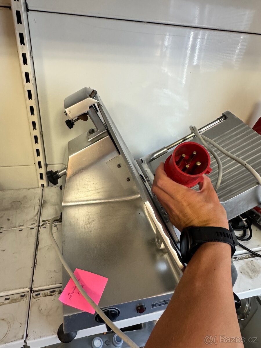 Nářezový stroj 300mm 400V - 2