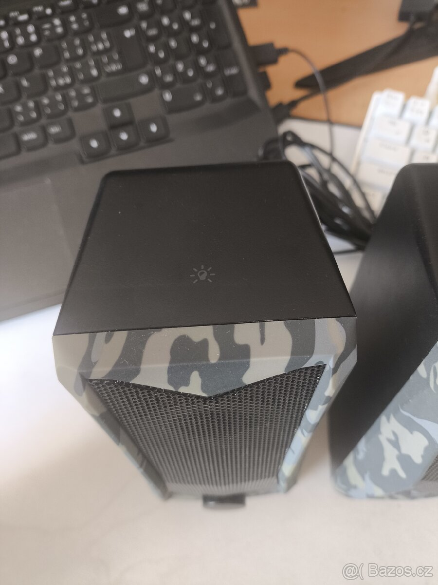 Prodám herní reproduktory Trust GXT s RGB podsvícením - 2