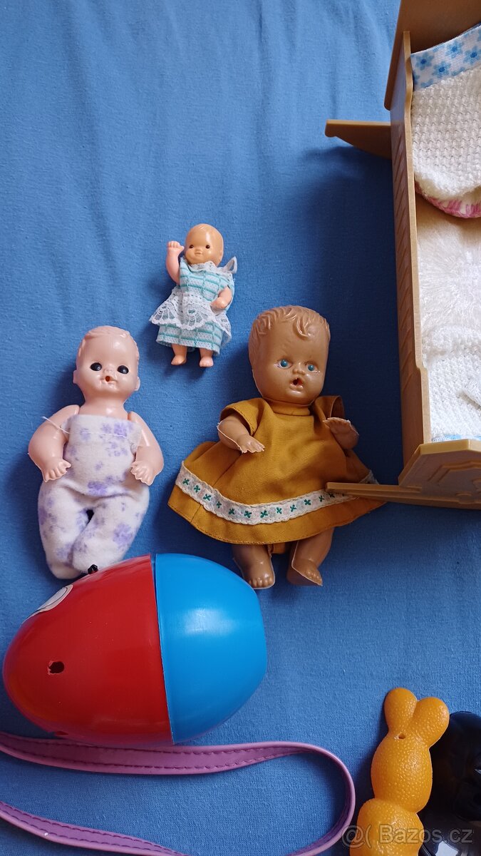 stare panenky a oblečky s doplnky - 2