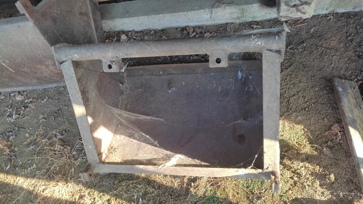 Lžíce nakladač unhz 750 - 2