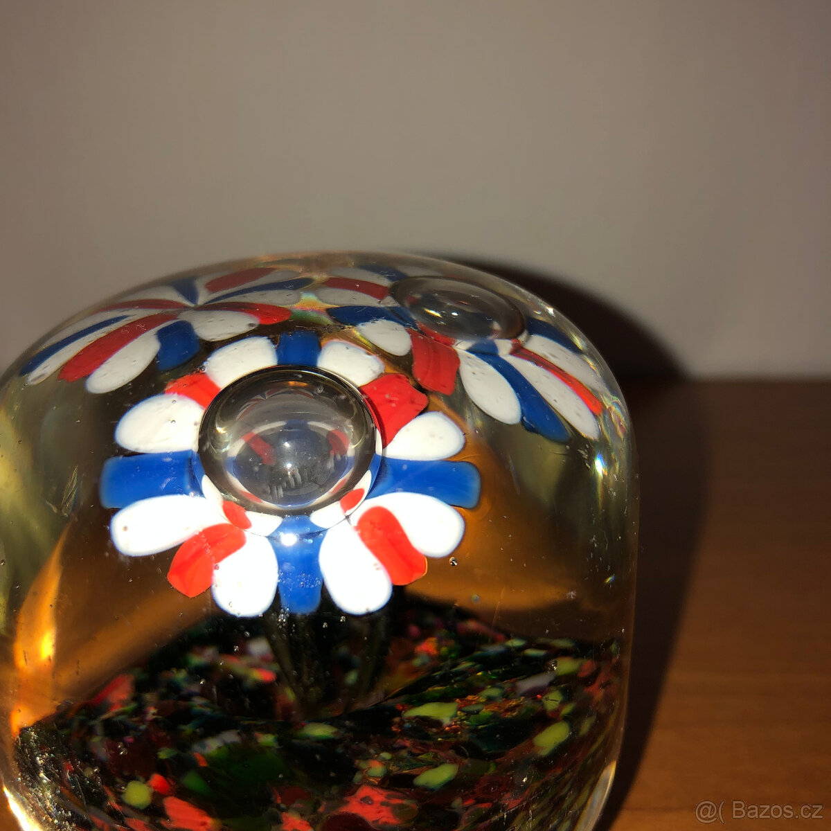 Starožitné skleněné těžítko květy - 2