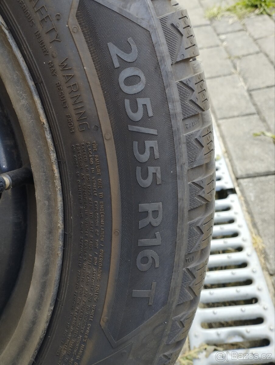 Zimní gumy 205/55/16 + plechy - 2