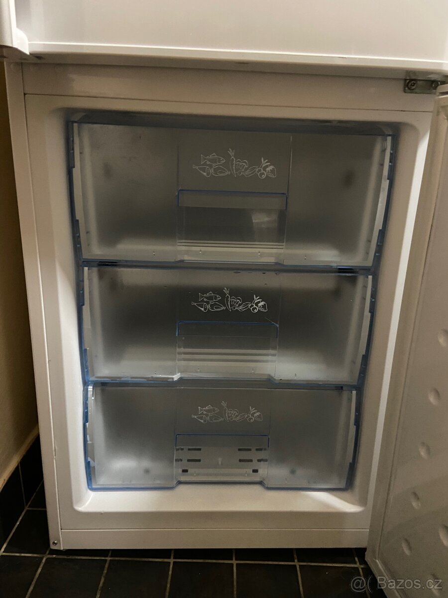 Kombinovaná lednice Beko - 2