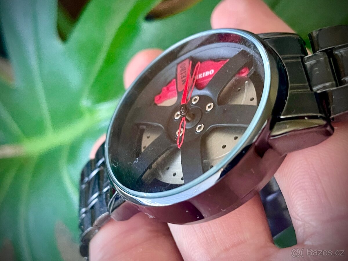 Hodinky s podkladem kola - 2