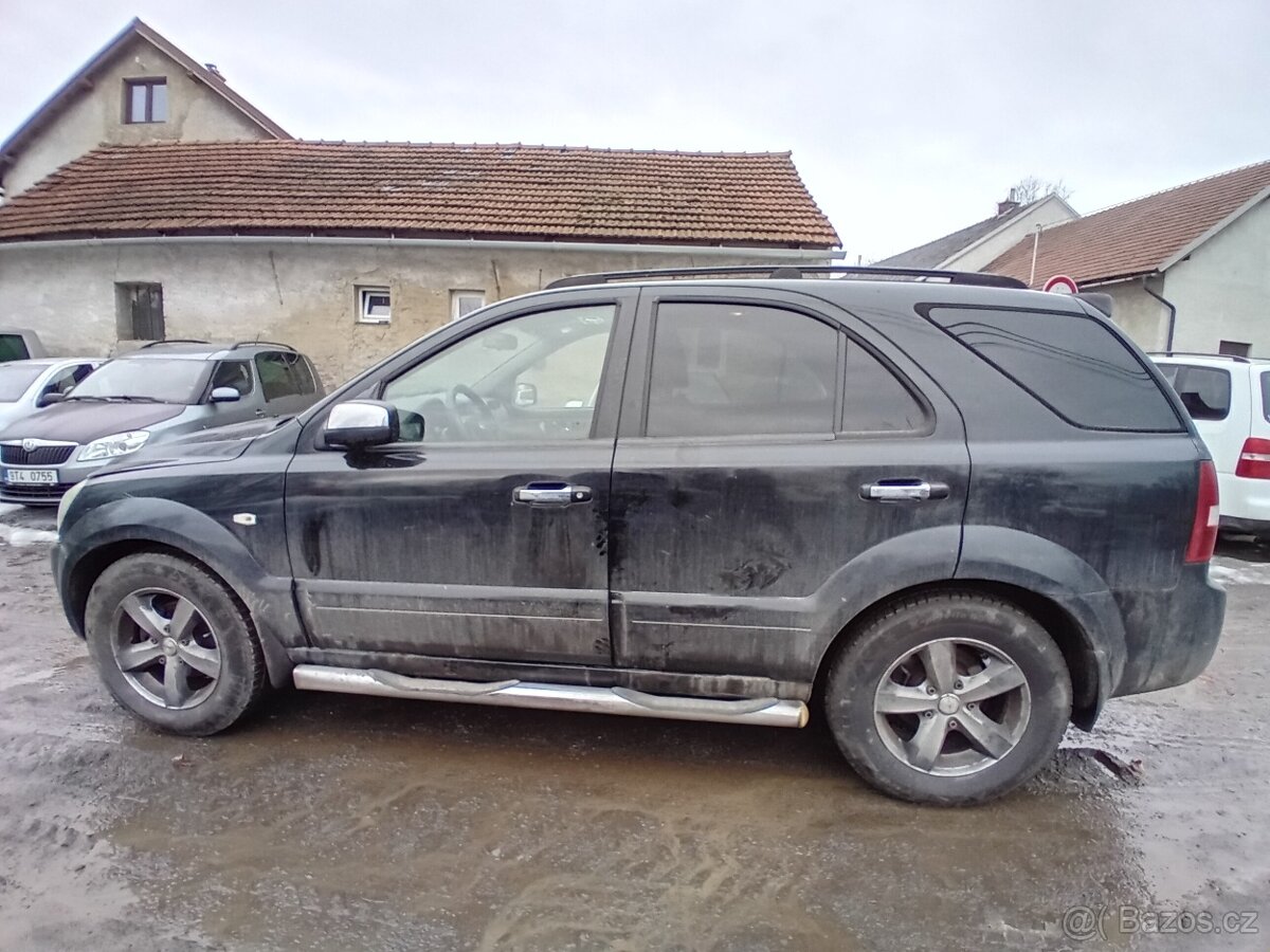 Prodám díly z KIA SORENTO 2,5 125kW,2007,D4CB - 2