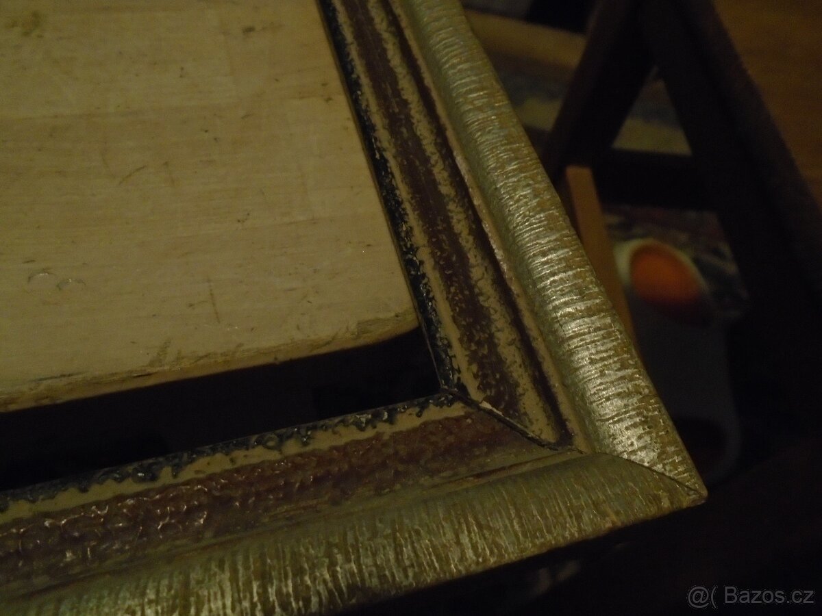 1x Starý dřevěný rámeček - 2