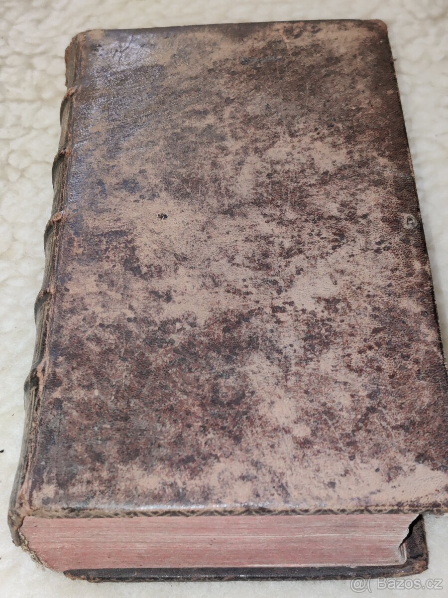 starožitná kniha r. 1730 - 2