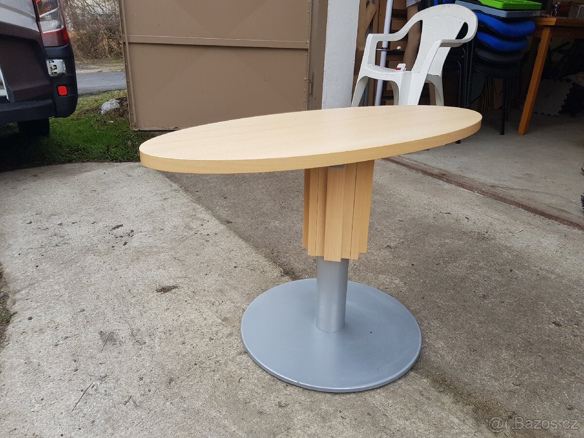 Malý konferenční stolek - 2