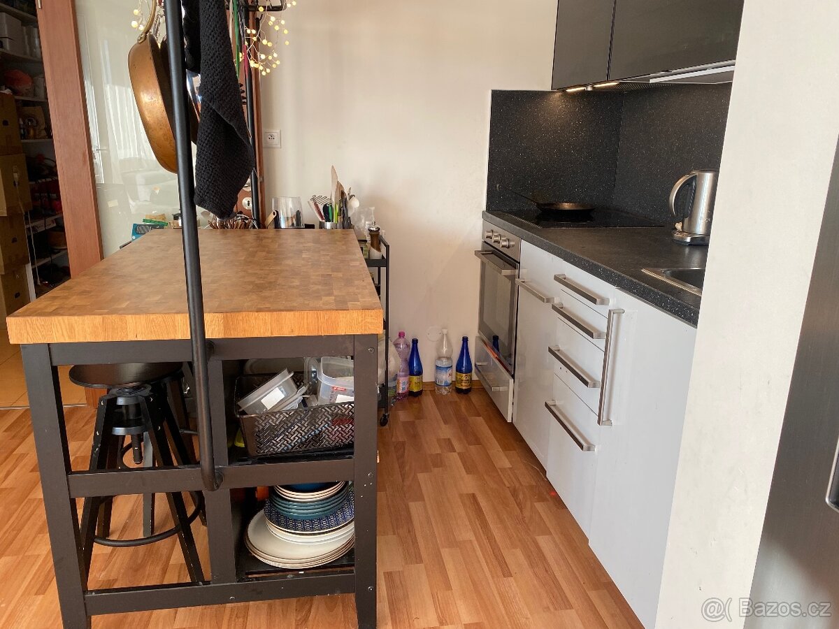 kuchyňský ostrůvek IKEA VADHOLMA - 2