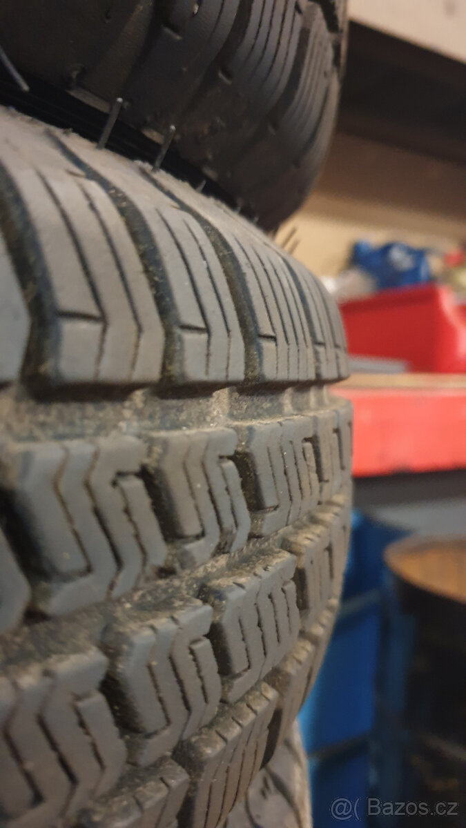 145/80 R13 Sava zimní - 2