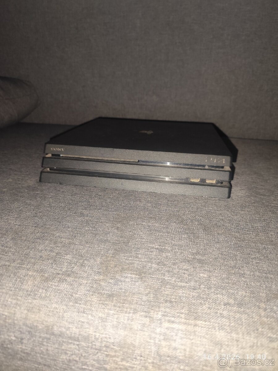 PlayStation 4 Pro 1TB - 2