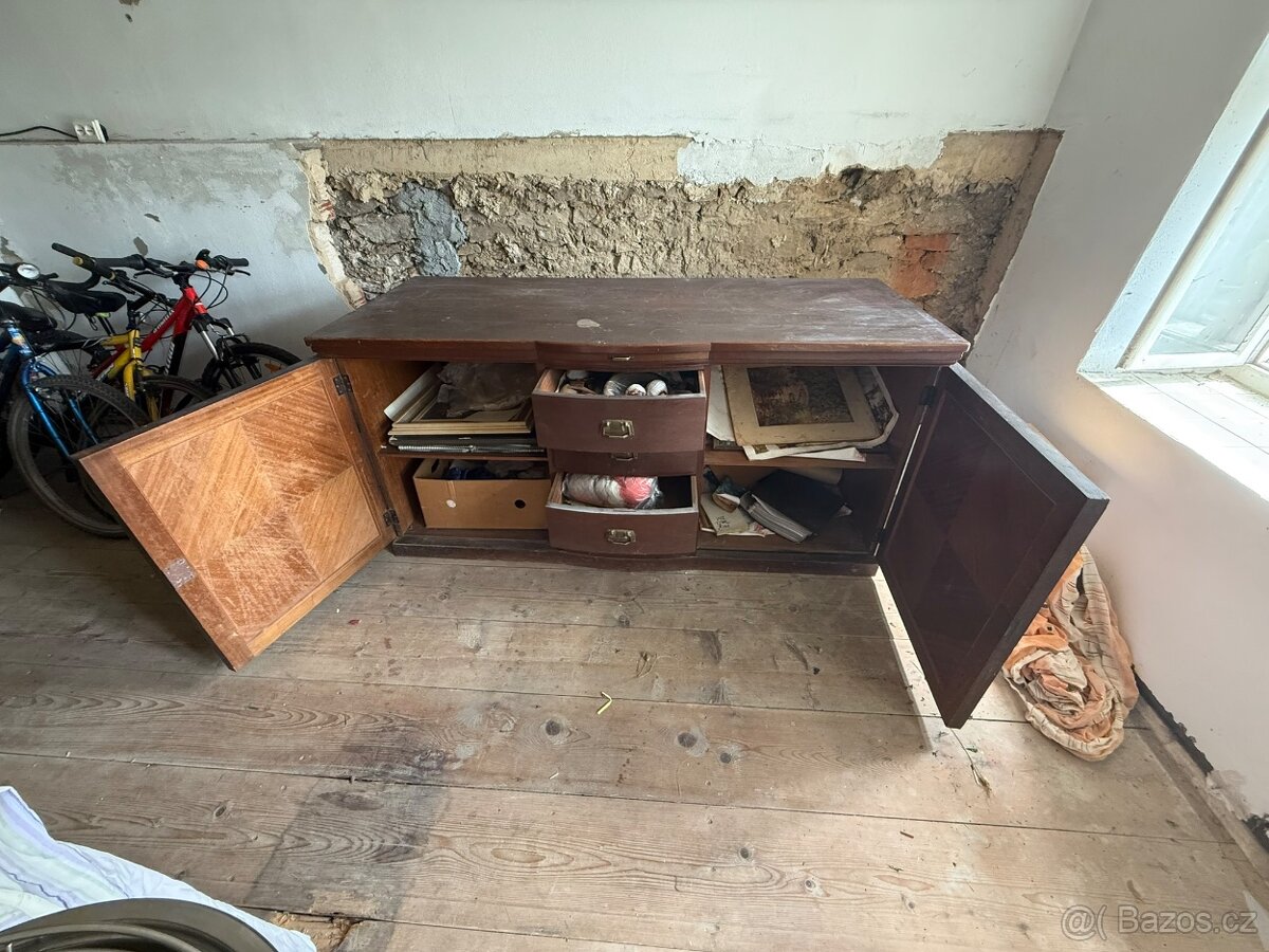 Historický prádelník - 2