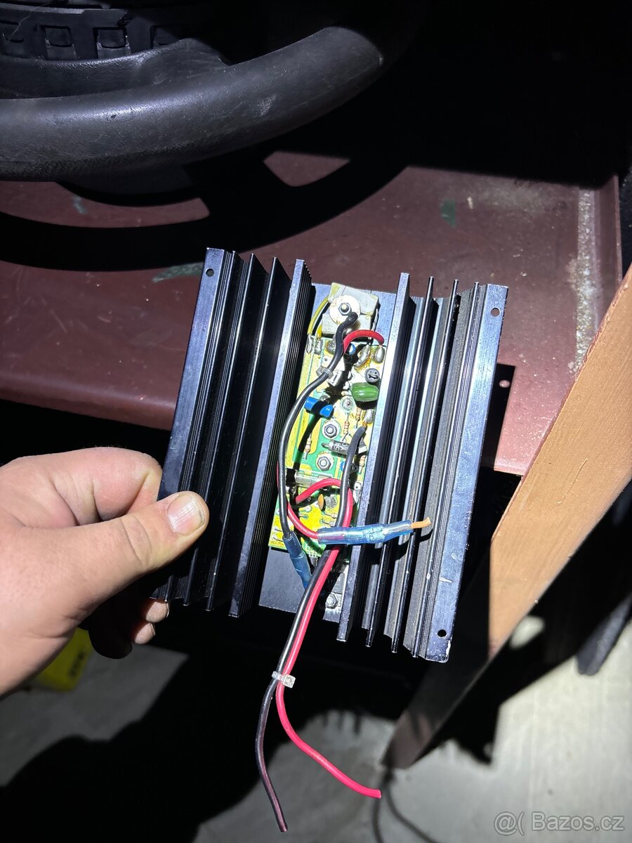 Měnič 24v 12v - 2