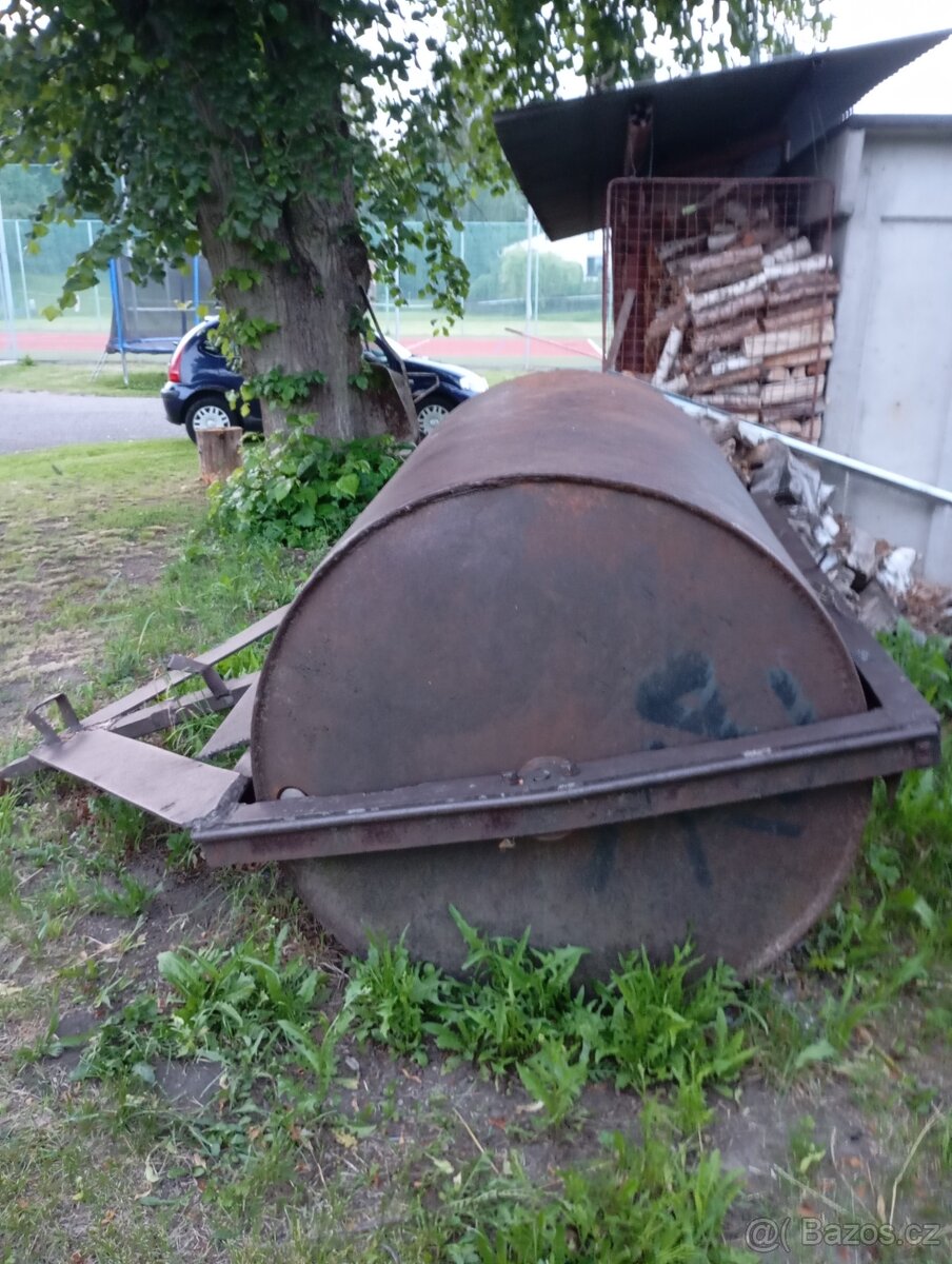 Ocelový válec - 2