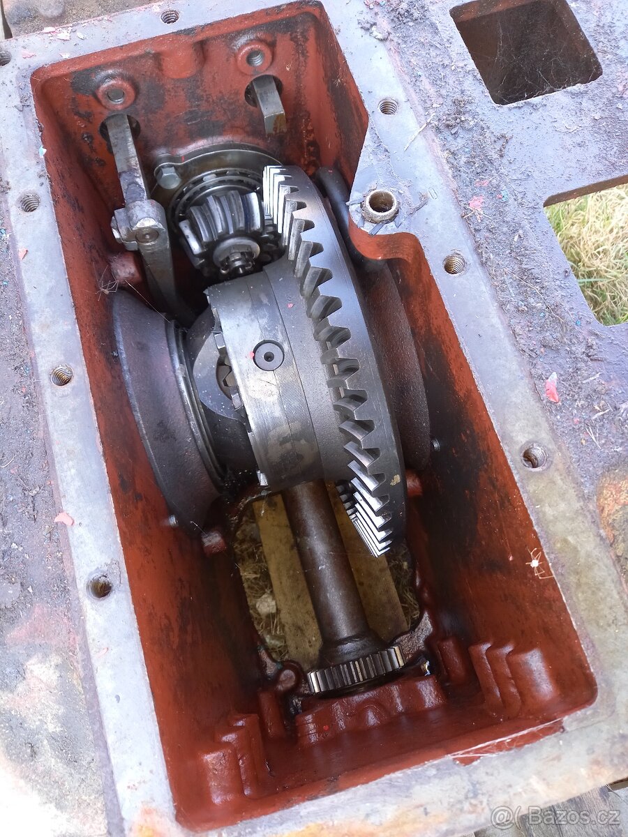 Zetor 4011 převodovka - 2