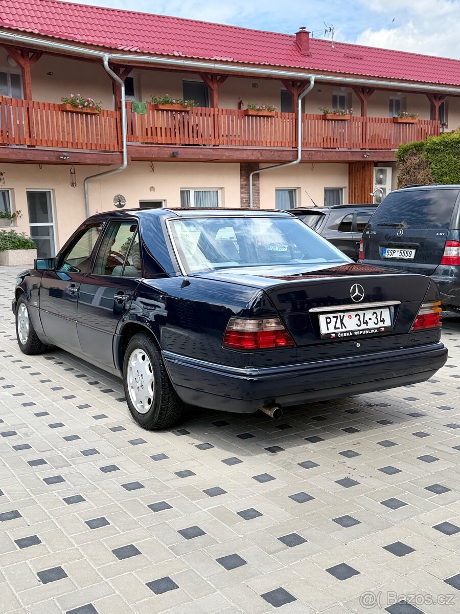 Mercedes Benz w124 E250d - 2
