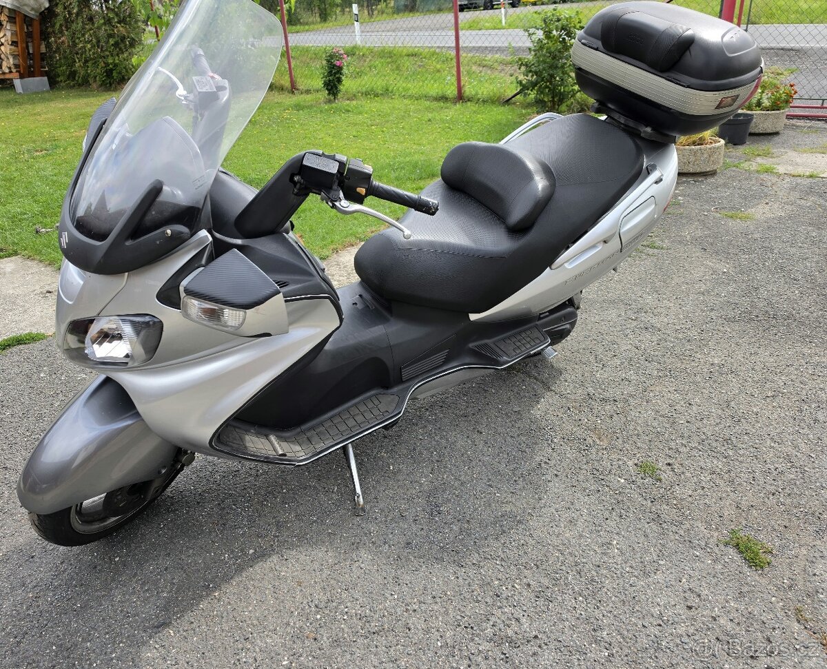 Suzuki Burgman 650 - 2