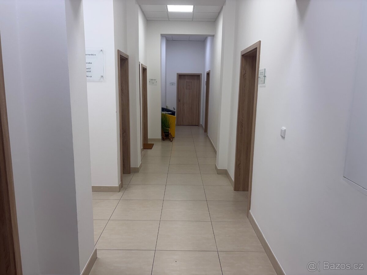 Pronájem kanceláře 40 m² Dobrovolského, Hodonín - 2