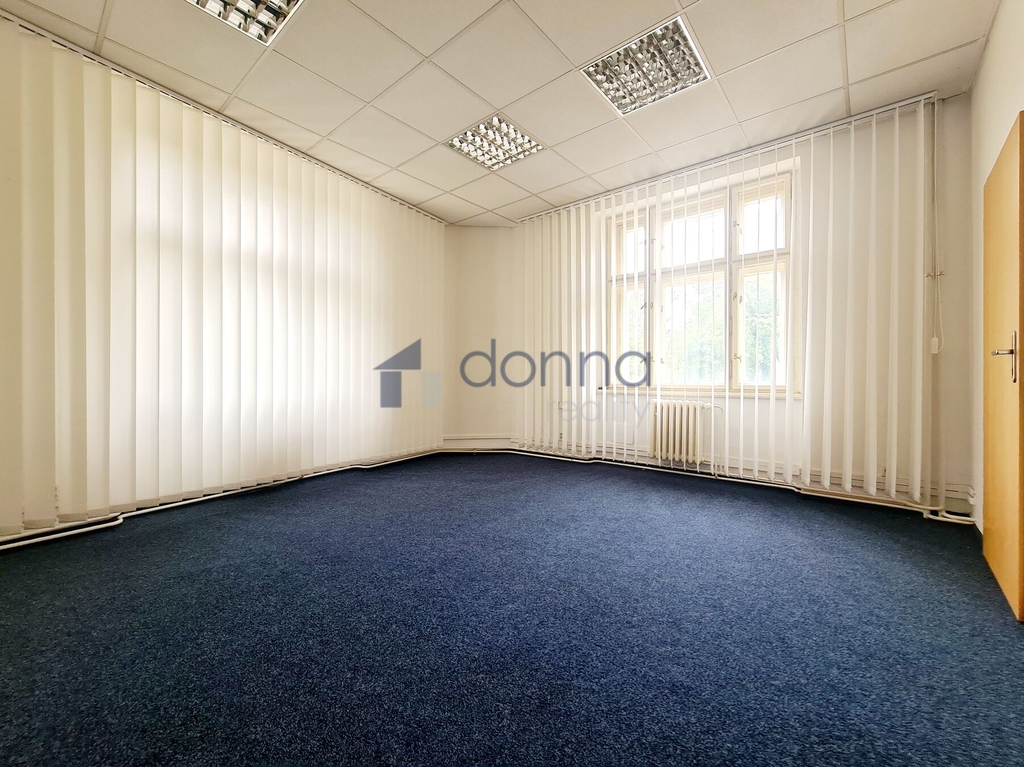 Pronájem kanceláře 34 m² Jablonského, Praha 7 - Holešovice - 2