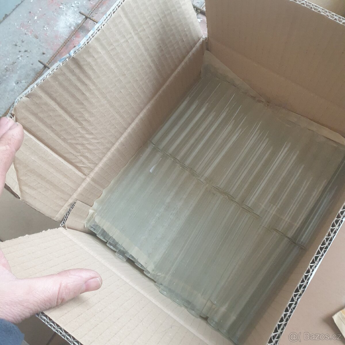 Laboratorní sklo zkumavky - 2