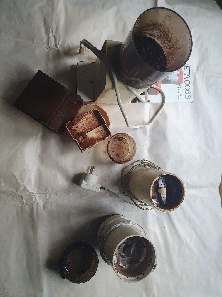 Kávomlýnky a rychlovařič - 2