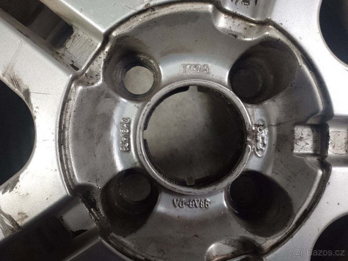 AL.kola Focus Ford - 2