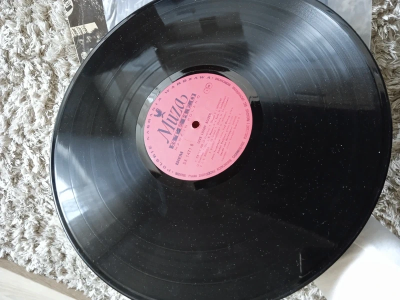 LP - Live: LIven´ Blues - 2