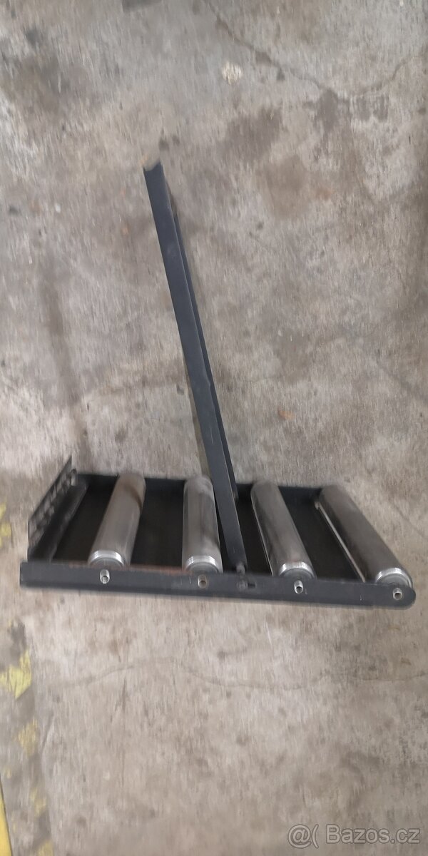 Válečkový stolek - 2