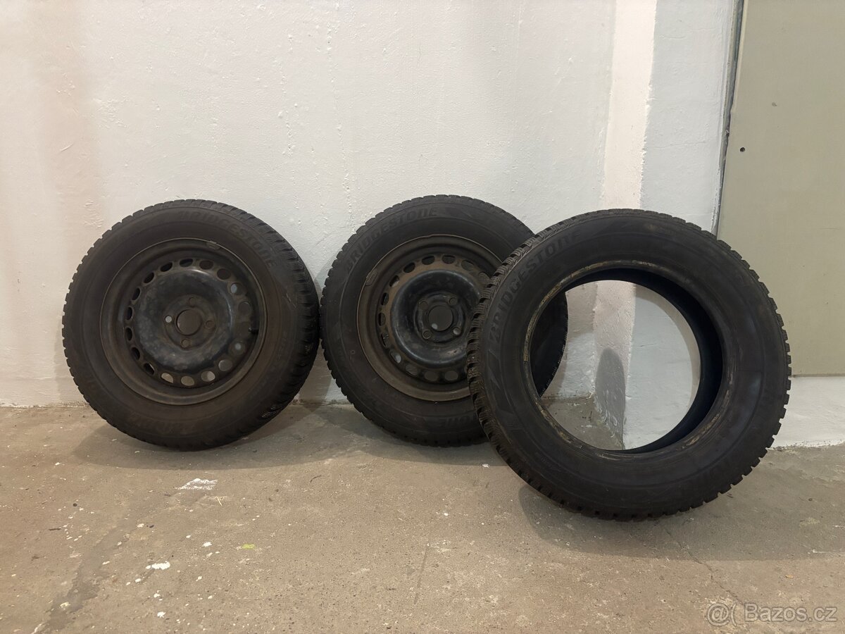 Zimní pneumatiky všechny 3 za 900KČ - 2
