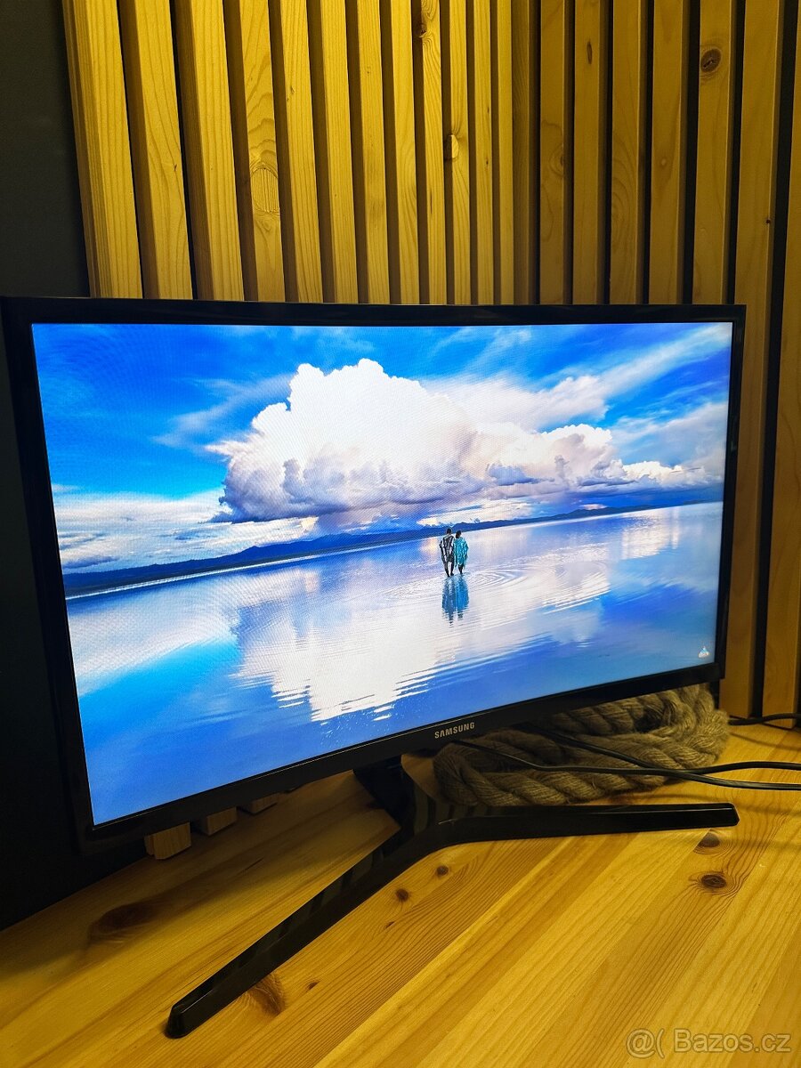 Herní monitor Samsung C24RG50 144 Hz - 2