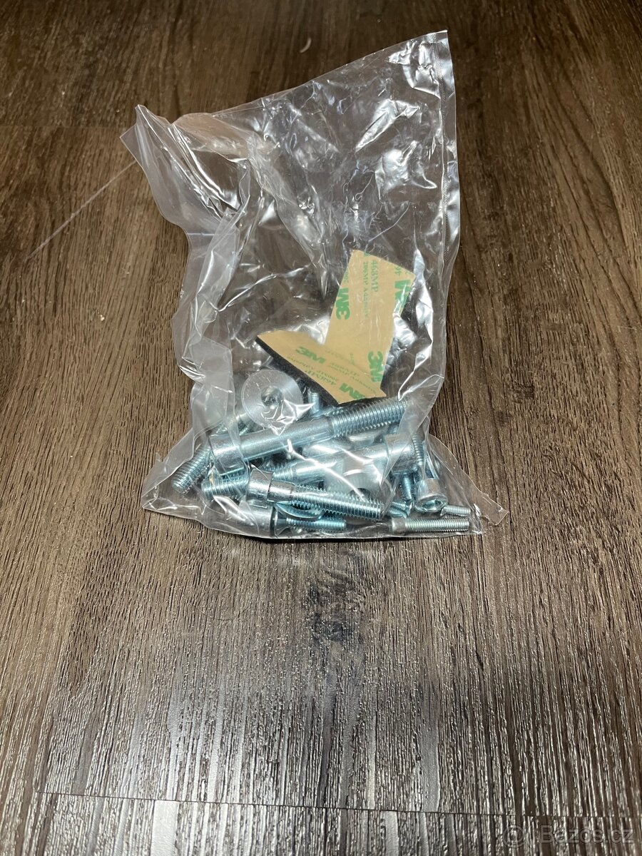 Padáky na Kawasaki Vulcan s650 - 2