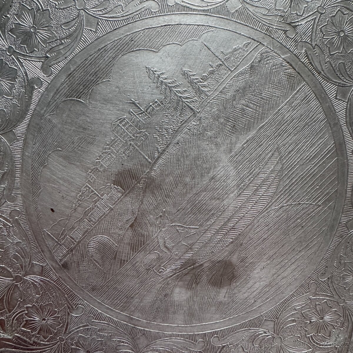 RETRO kovový tác/podnos SSSR - 2