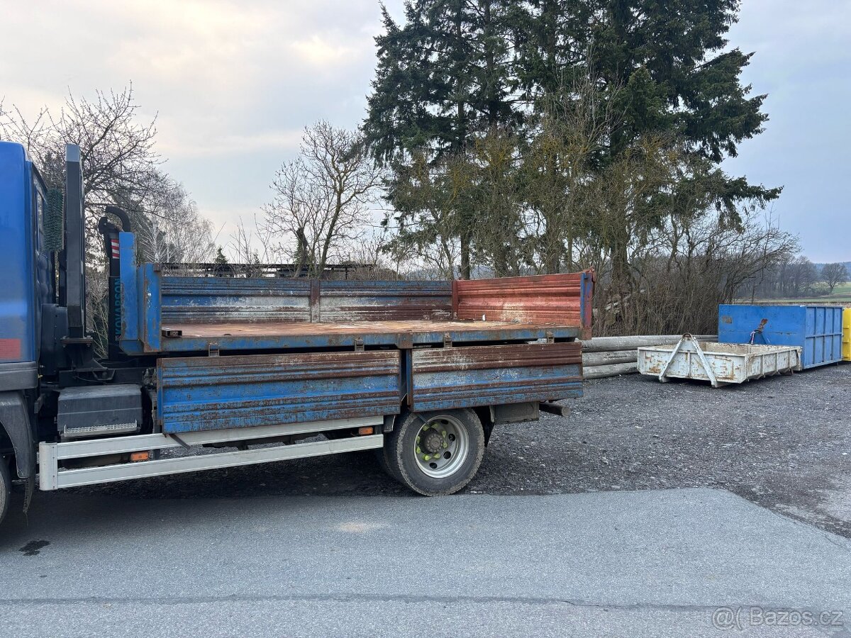 Hákový kontejner valníkový - 2