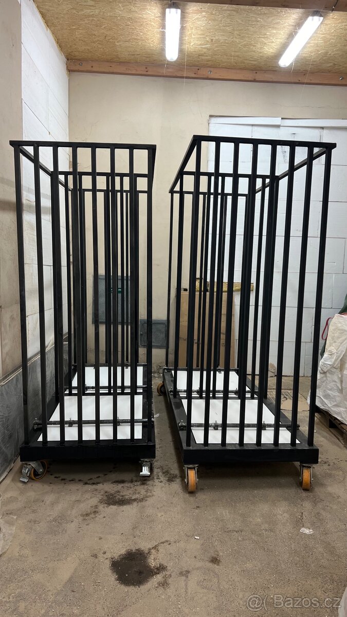 Průmyslové stojany na materiál - 2