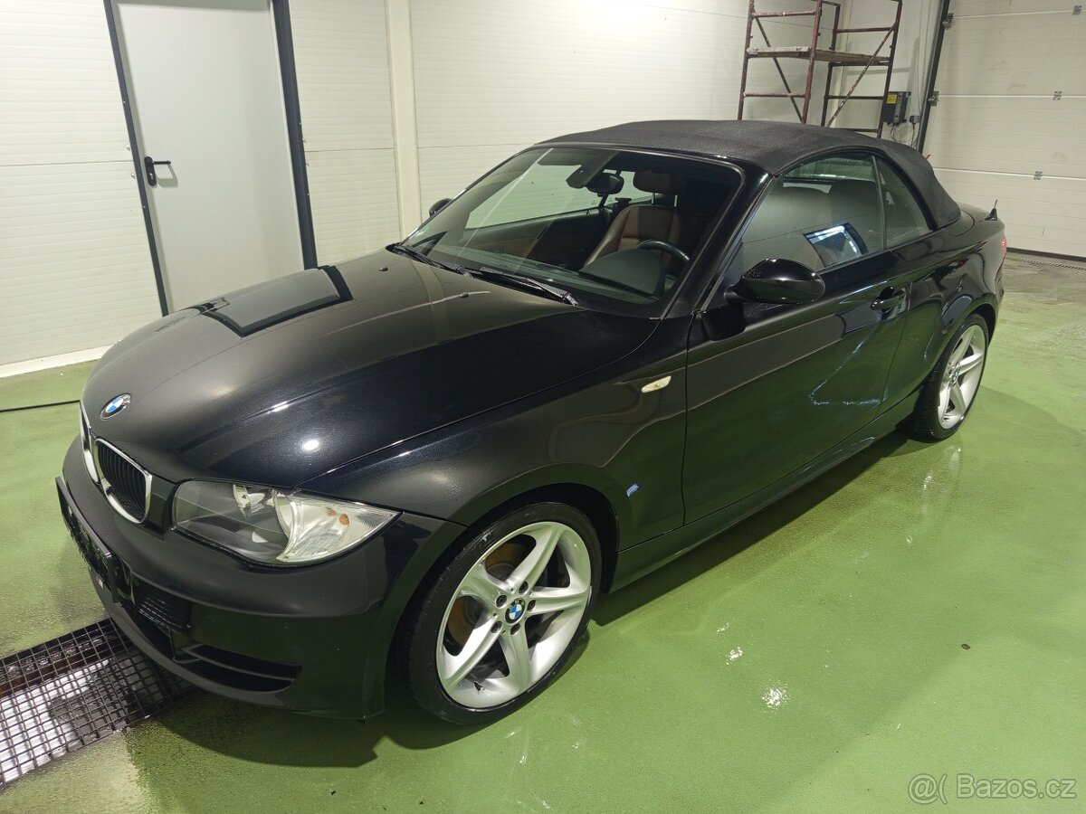 BMW 118i Cabrio E88 TOP STAV - 2