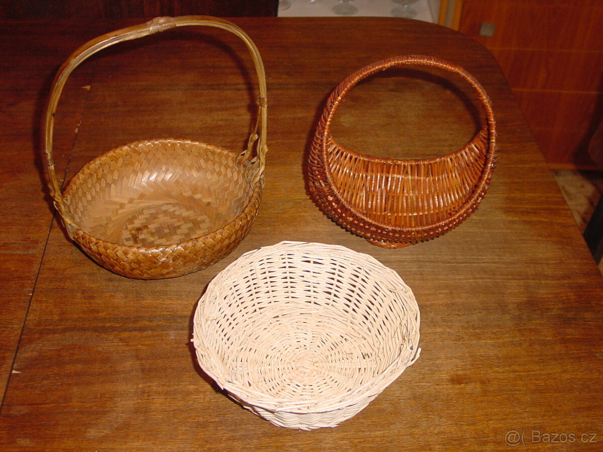 kulatá ošatka, košíčky a koš na prádlo - 5x foto - 2