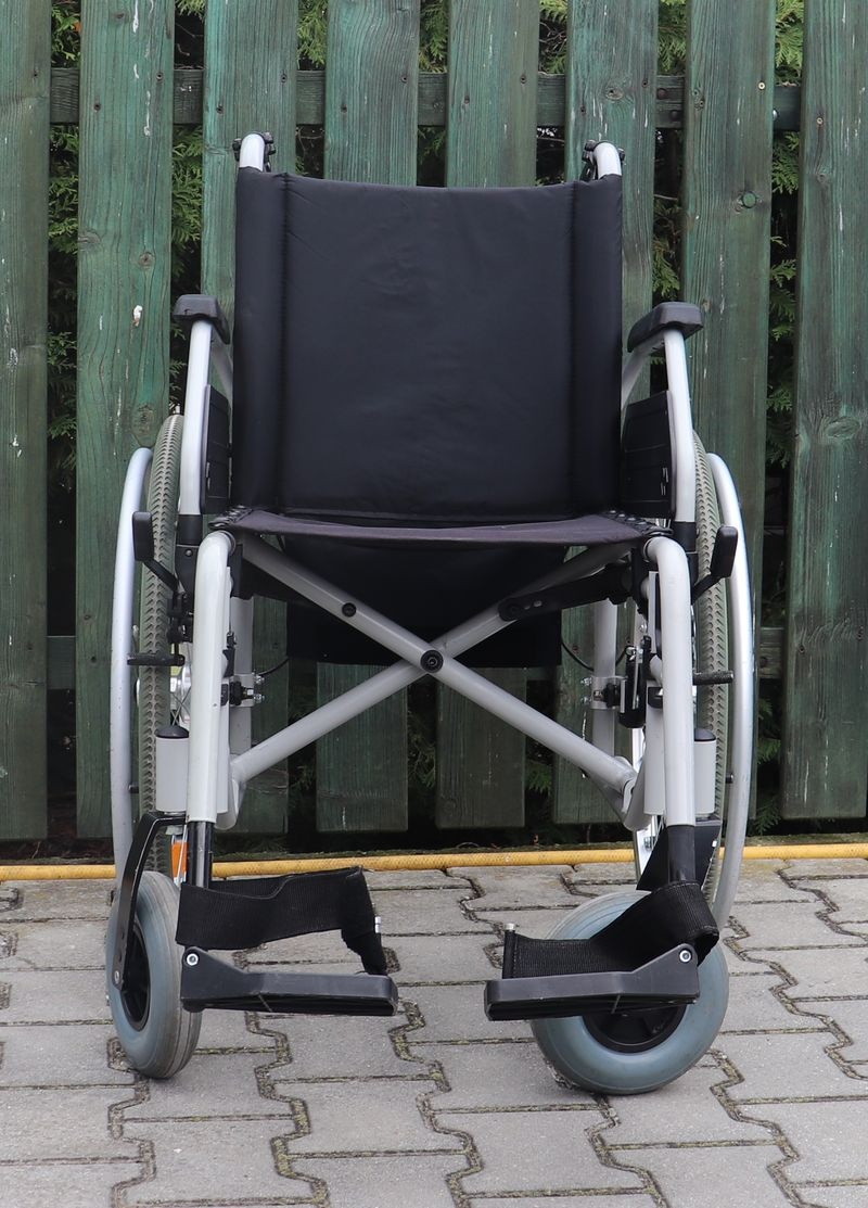 077-Mechanický invalidní vozík B+B. - 2