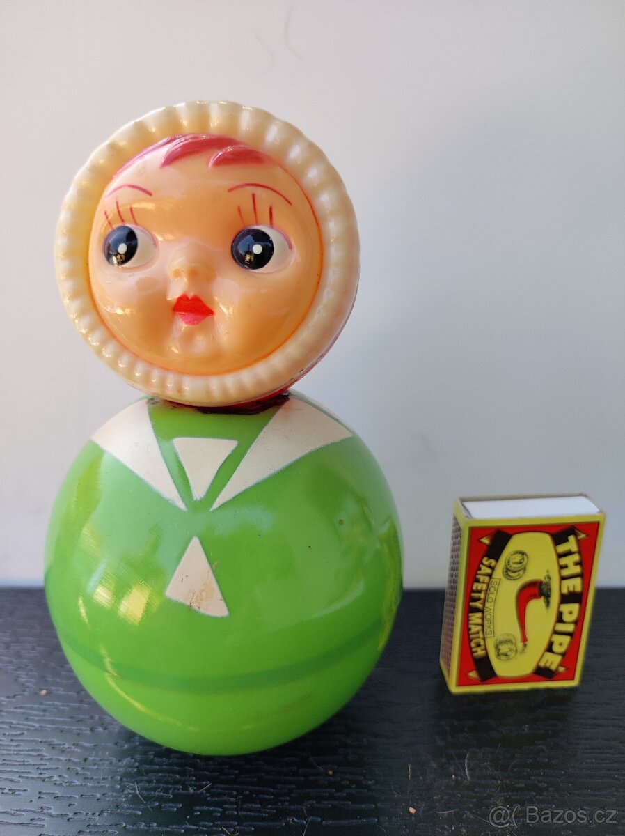 Retro hračka - panenka - 2