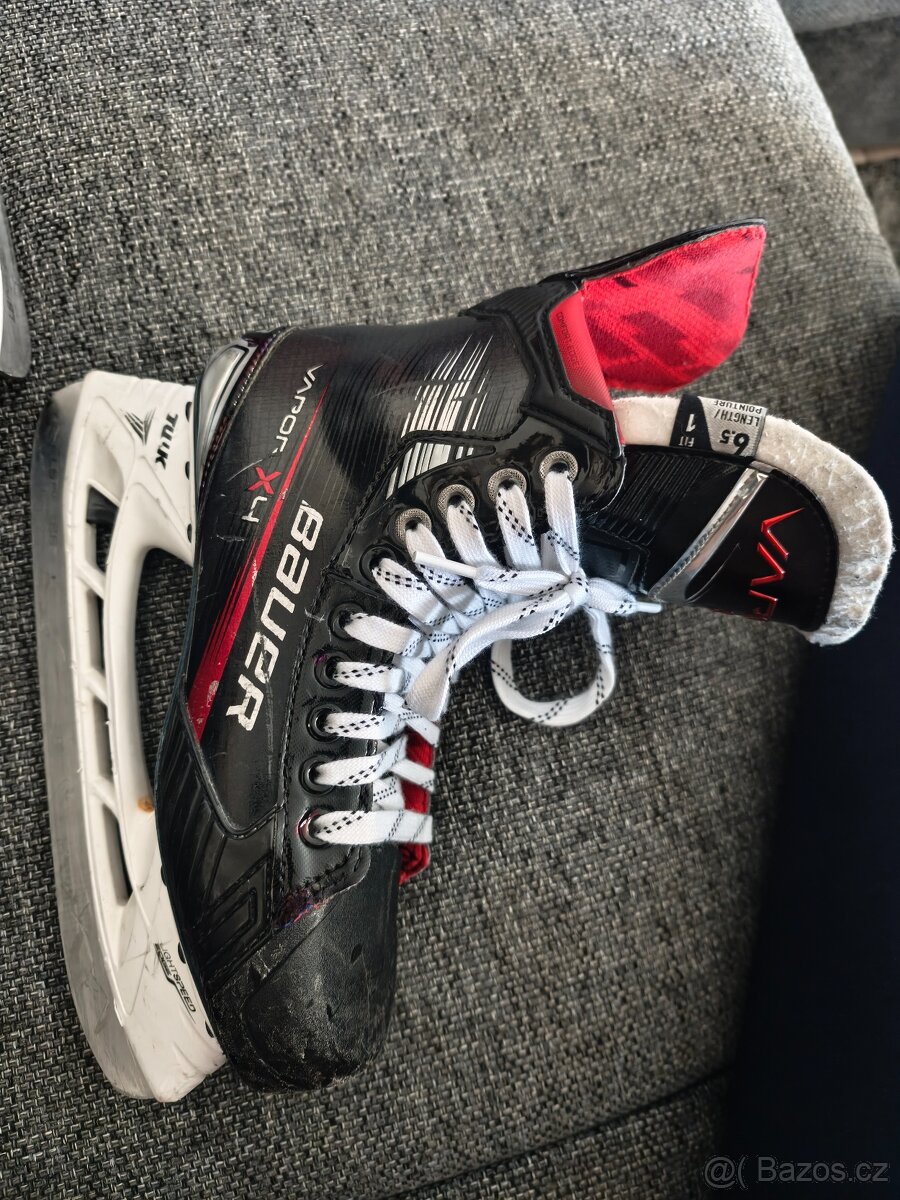 Brusle BAUER X4, INT, vel. 6,5 FIT 1 - 2