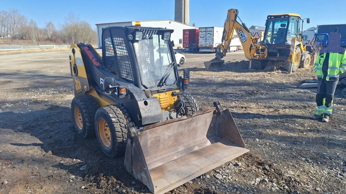 JCB R190 - smykem řízený nakladač - 2