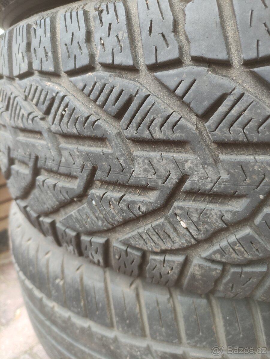Zimni pneu 205/55 R15 - 2